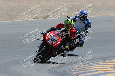 media/Apr-09-2023-SoCal Trackdays (Sun) [[333f347954]]/Turn 10 (115pm)/